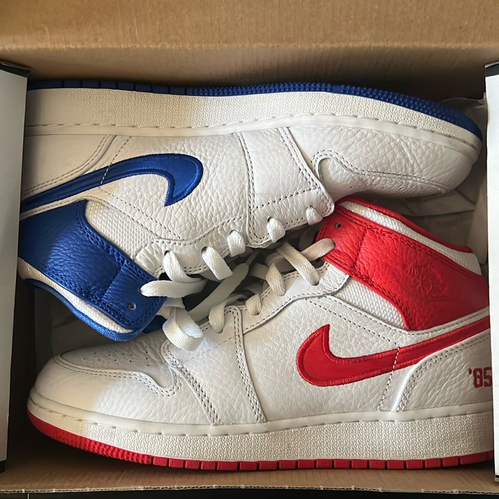 Air Jordan 1 Mid